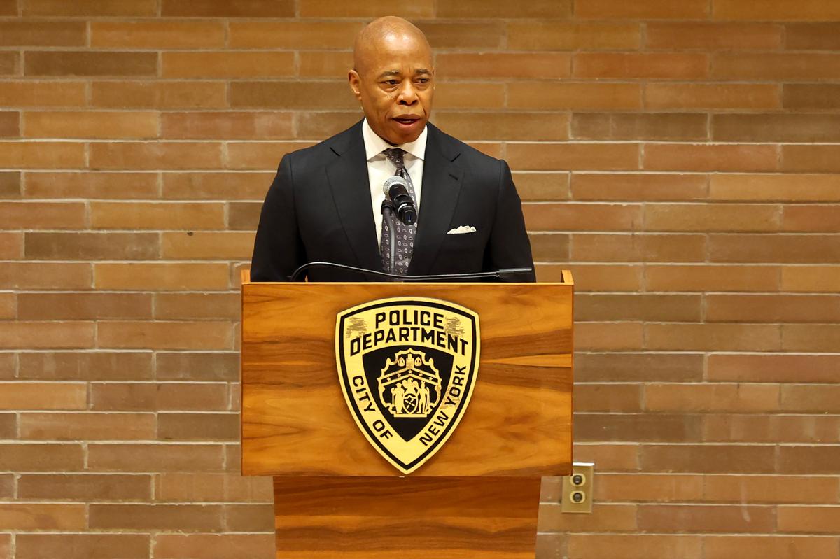 NYC Mayor Eric Adams to Run for Reelection as Independent thumbnail