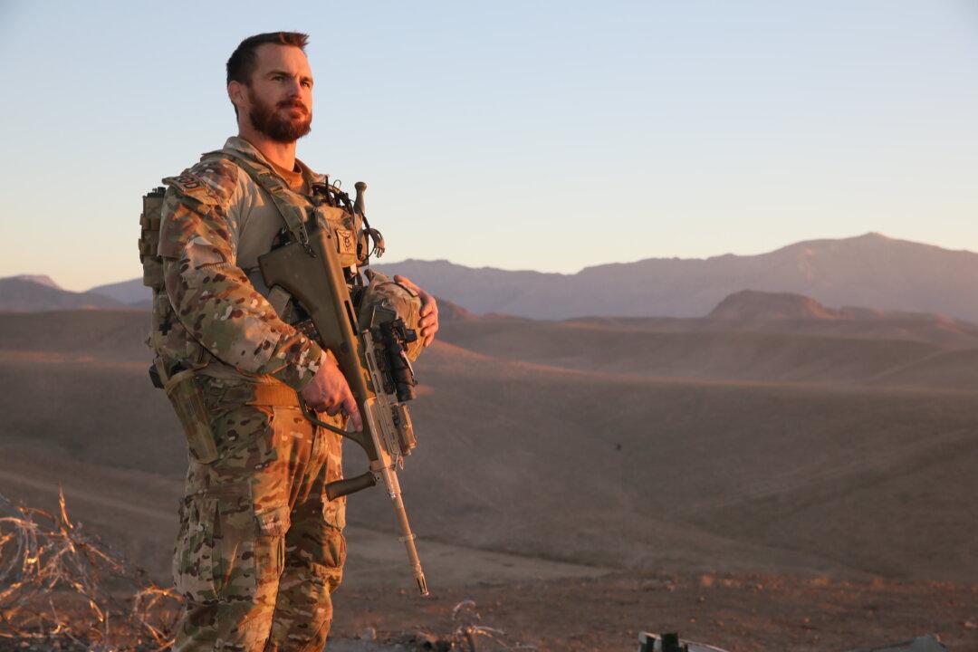 Former Soldier Joins the Election Race, Sounds Alarm on CCP Warship Threat