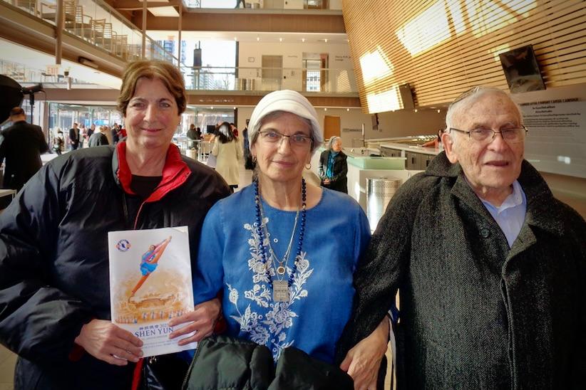 ‘We Just Loved It’: Artists Deeply Touched by Shen Yun