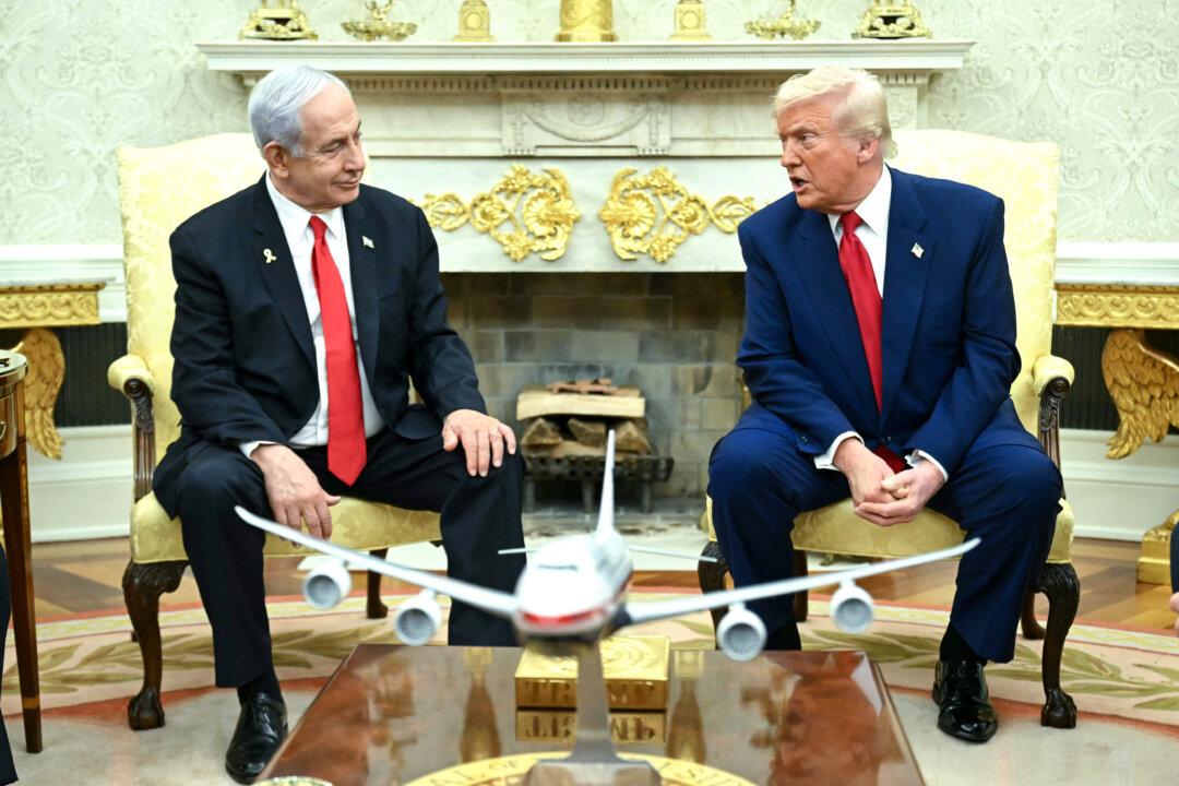 Netanyahu Vows to Equalize Trade With US in Meeting With Trump