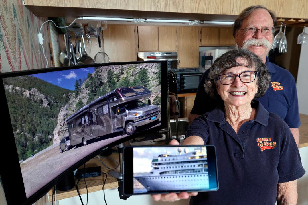 Full-Time Living on a Cruise Ship? Florida Couple Goes All In