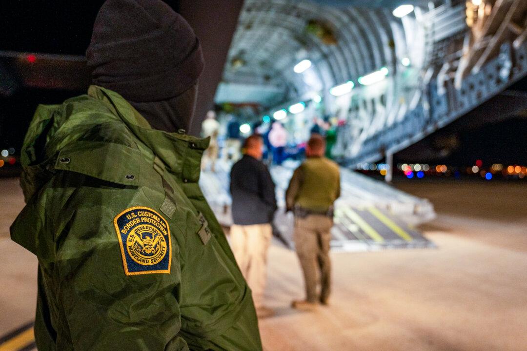 Appeals Court Rejects Trump Admin’s Bid to Fast-Track Deportations to Third Countries