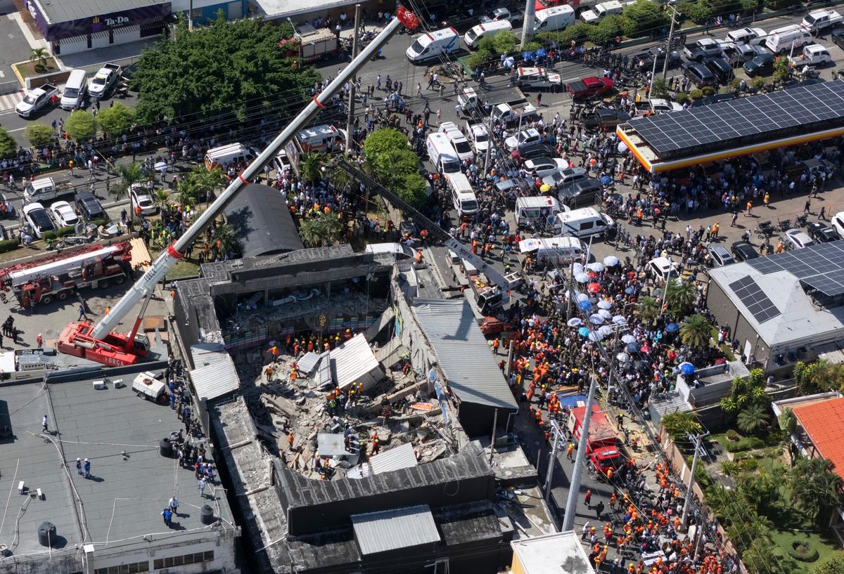 Dominican Republic Nightclub Roof Collapse Leaves at Least 58 Dead, 160 Injured thumbnail