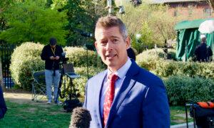 Duffy Rebukes Pentagon After Army Helicopter Flies Too Close to Passenger Jets at DC Area Airport