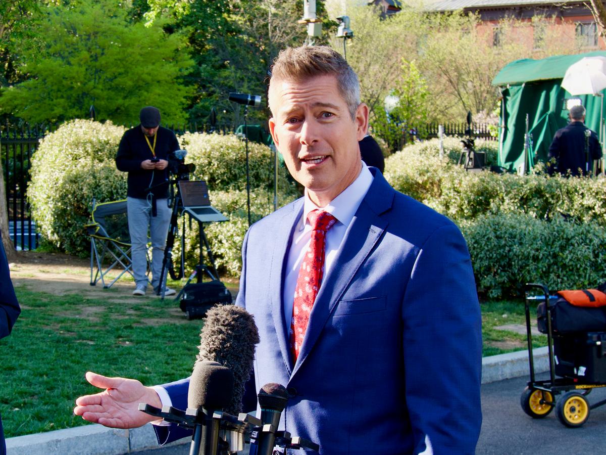 Transportation Secretary Duffy Says Major Overhaul of Air Traffic Control Coming Soon thumbnail