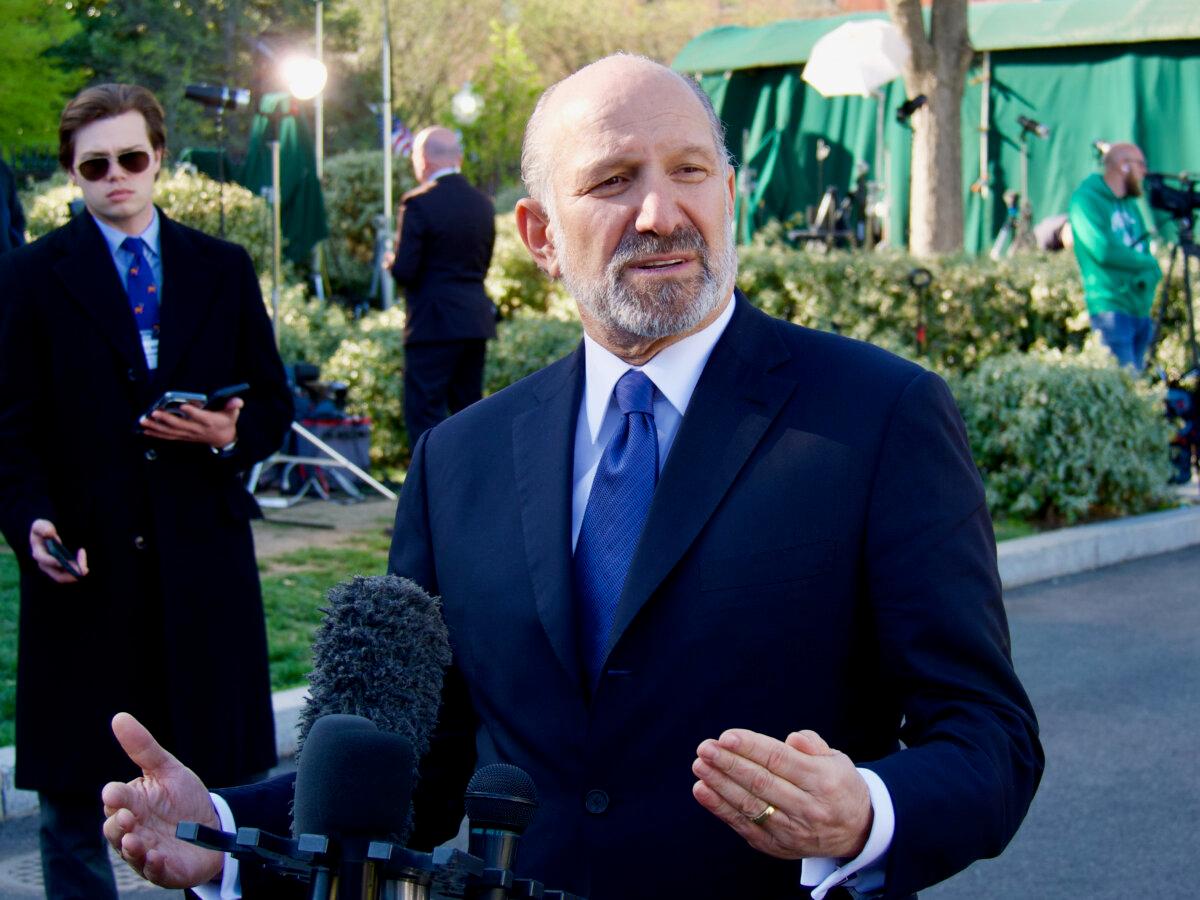 US Tariff Revenues Reach Record $15 Billion in April: Treasury 2 Commerce Secretary Howard Lutnick speaks to reporters at the White House on April 9, 2025. (Travis Gillmore/The Epoch Times)