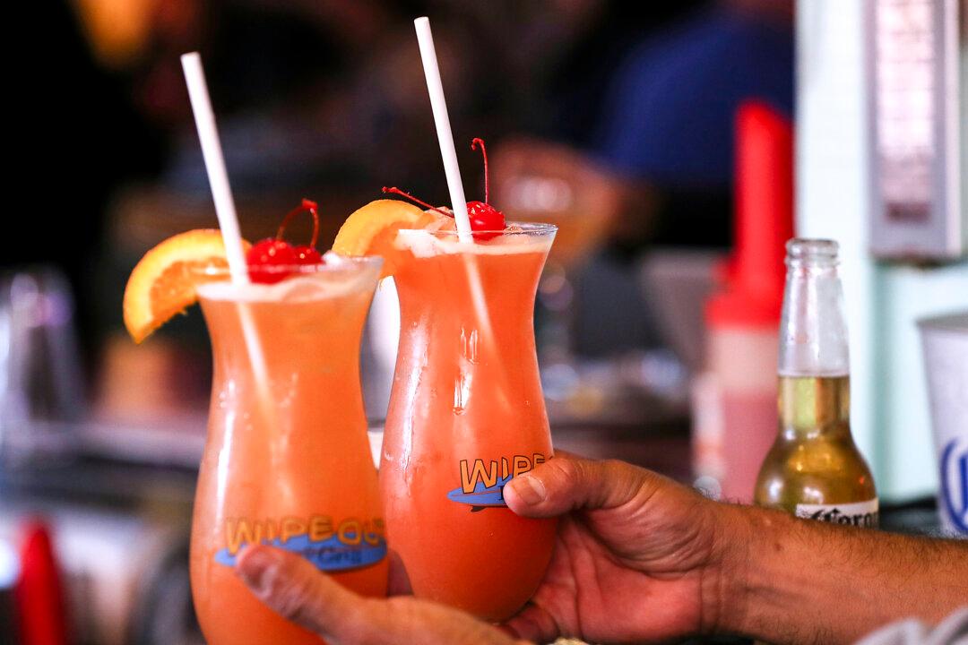 New Wave of Trump’s Deregulation Eases Rules on Shower Heads, Plastic Straws, and More