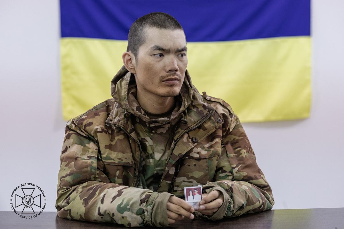 Zelenskyy Says 155 Chinese Nationals Fighting for Russia