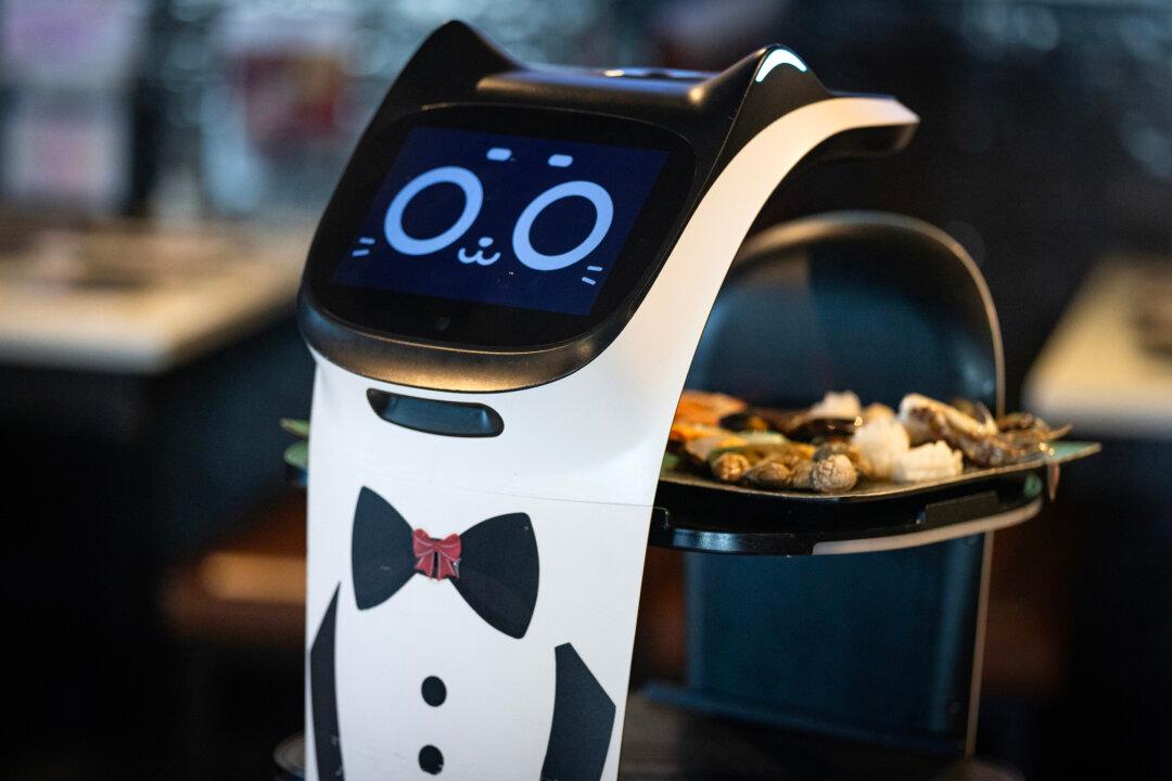 Restaurant Robots Are Here to Serve You