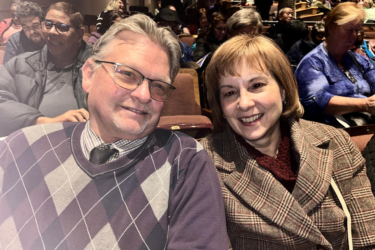 Couple Happy to Finally See Shen Yun