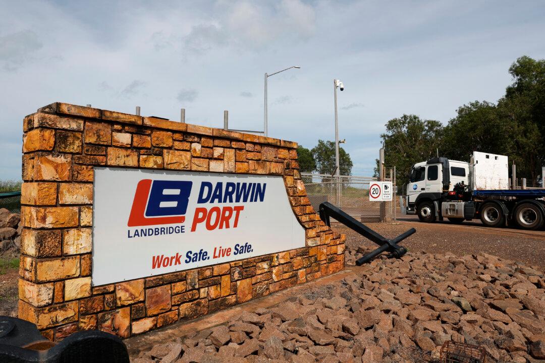 Trump-Linked US Firm Circles Port of Darwin Amid Calls to End 99-Year Chinese Lease