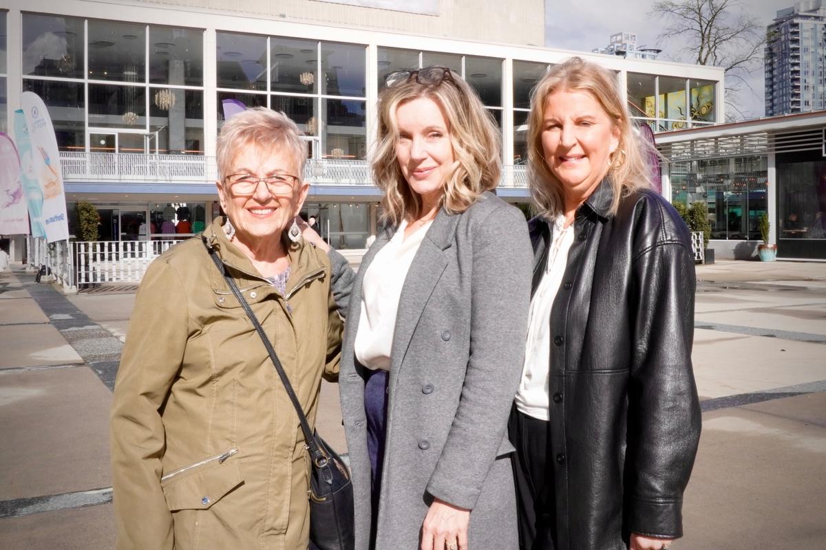 Shen Yun Is Peaceful, Beautiful, and ‘Really Kind of Enlightening,’ Says Vancouver Theatergoer