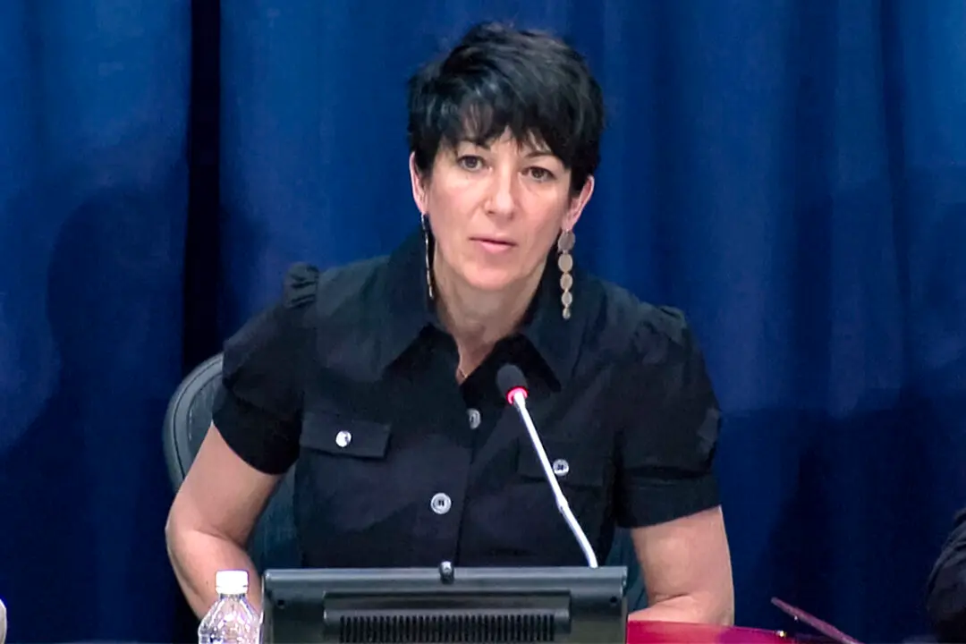 Ghislaine Maxwell Asks Supreme Court to Toss Her Sex-Trafficking Convictions