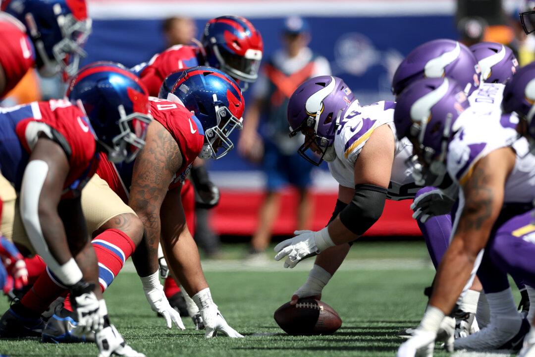 Patriots Center Bradbury Says Being Cut by Vikings Was ‘Wake-Up Call’