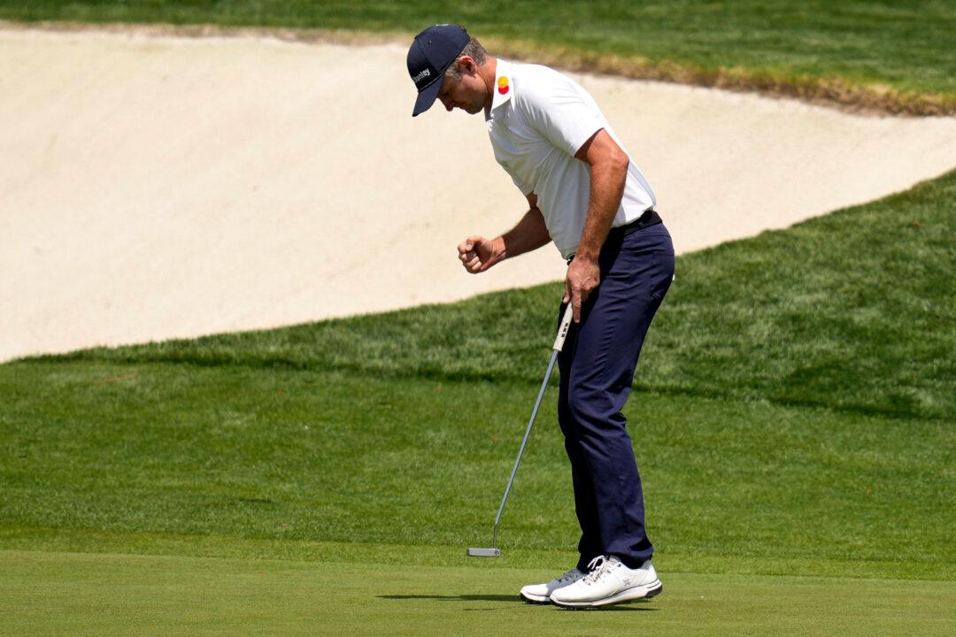 Justin Rose Stays in Masters Lead With Some All-Star Company