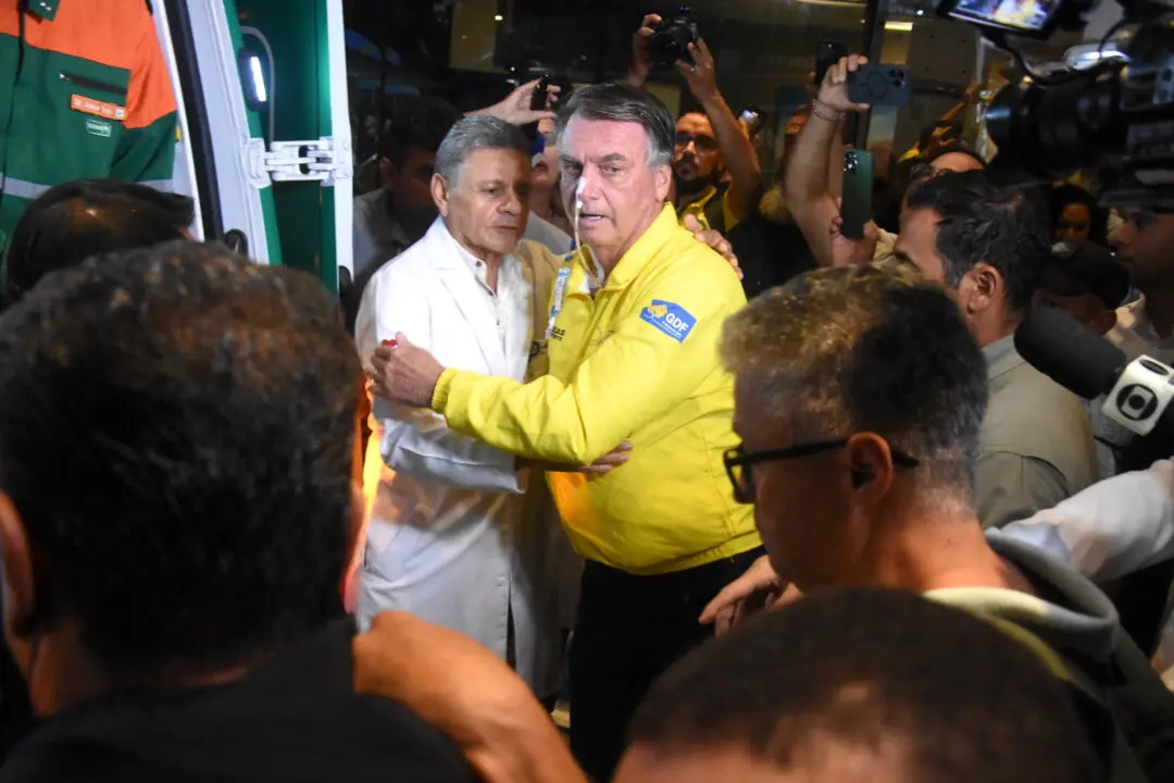 Brazilian Former President Jair Bolsonaro Undergoes Double Hernia Surgery