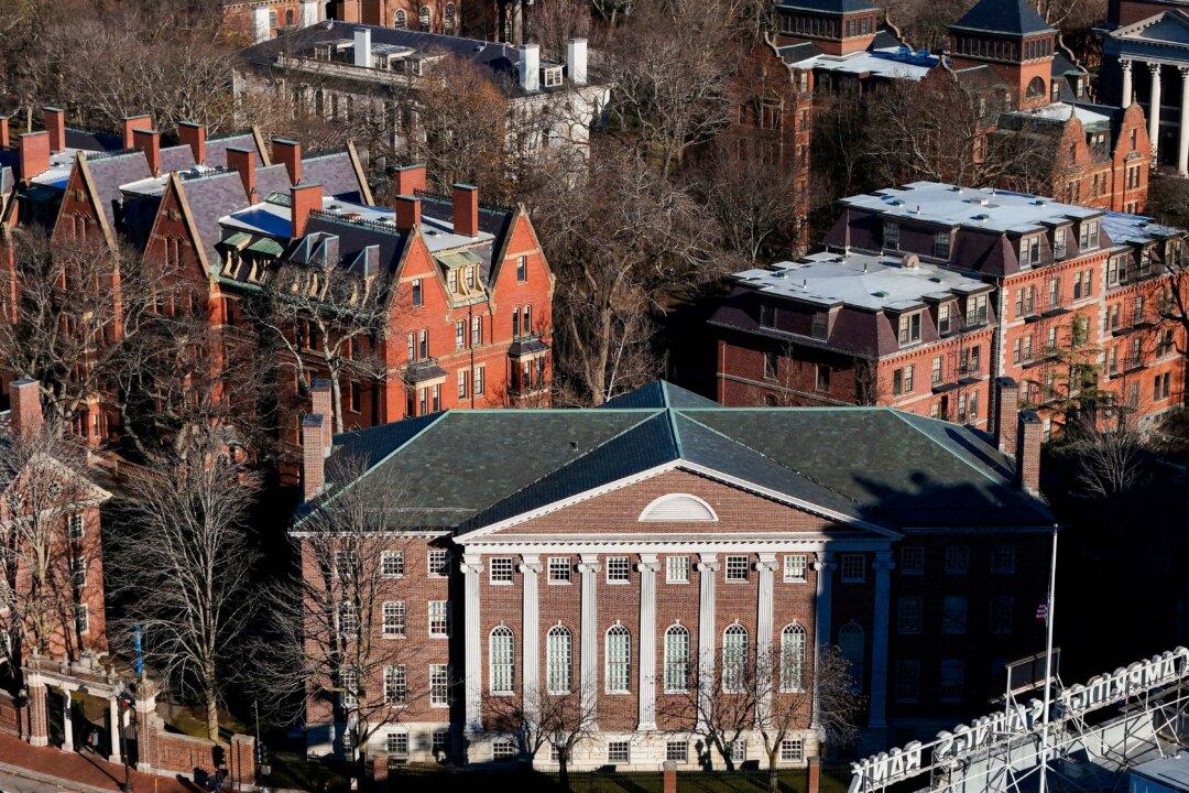 Harvard, Trump Admin Barrel Towards First Amendment Showdown in Escalating Disputes
