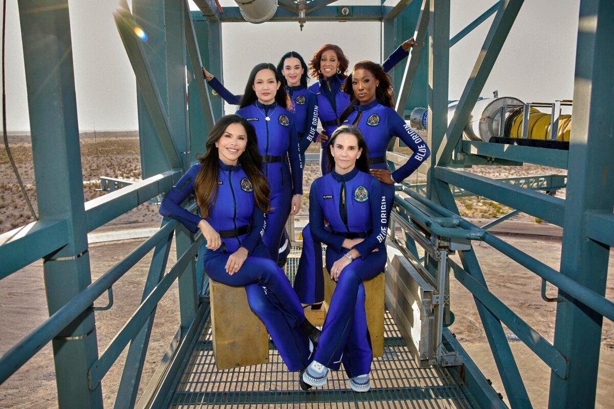First row (L–R): Lauren Sanchez and Kerianne Flynn and standing in back (L–R): Amanda Nguyen, Katy Perry, Gayle King, and Aisha Bowe in West Texas. (Blue Origin via AP)