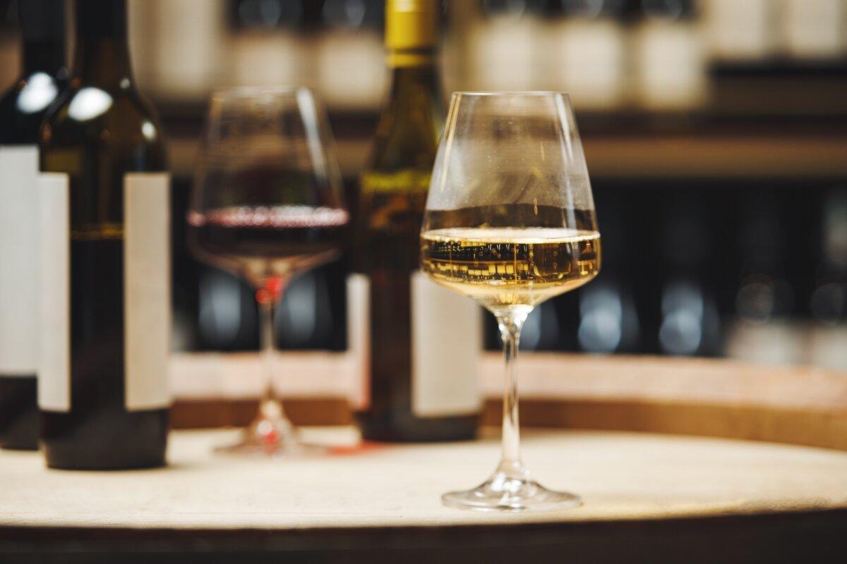 The Prado has a variety of popular wines and cocktails. (il21/Shutterstock)