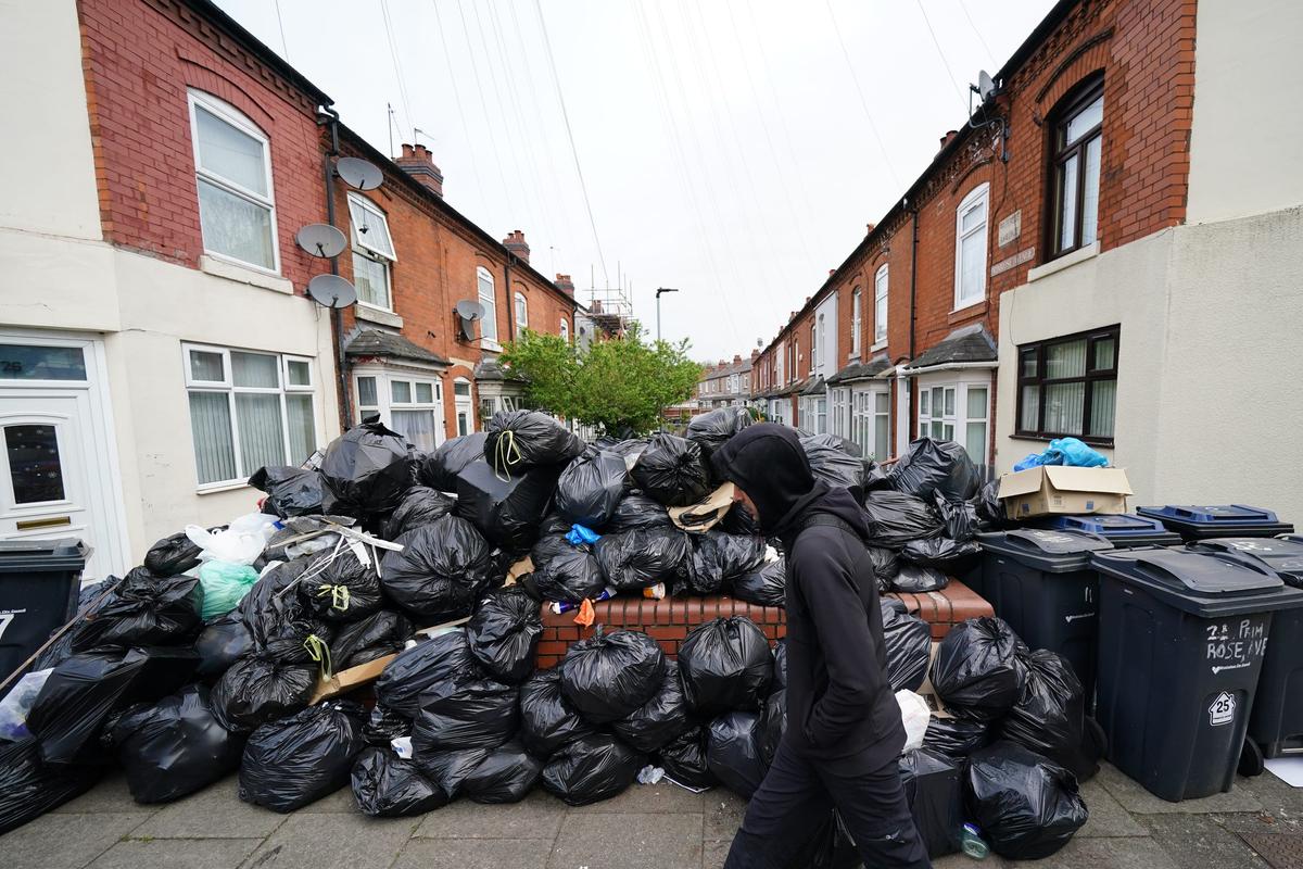 Bin Strikes Could Spread Beyond Birmingham, Union Warns