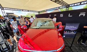 Electrify Expo Draws Tesla Enthusiasts to Phoenix