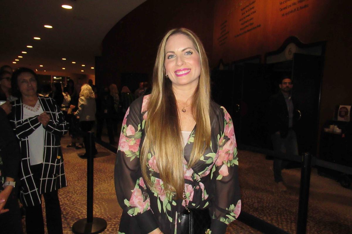 Shen Yun Performing Arts Is Very Beautiful ‘I’m Learning a Lot,’ Says Company VP