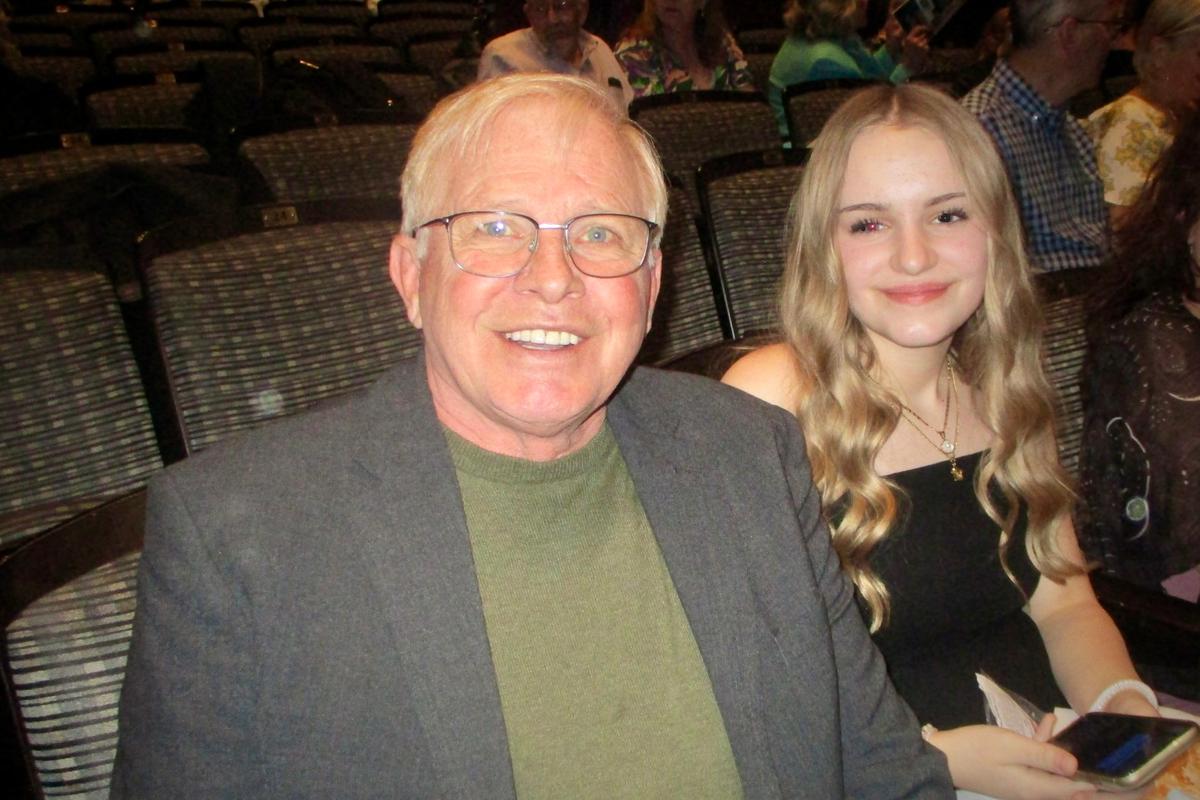 Calgary Audience Sees Light in Shen Yun