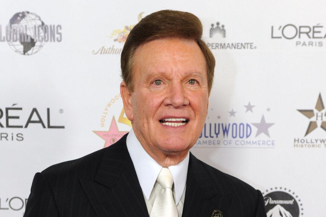 Wink Martindale, Host of ‘Tic-Tac-Dough,’ ‘Gambit,’ Among Other Game Shows, Dies at 91