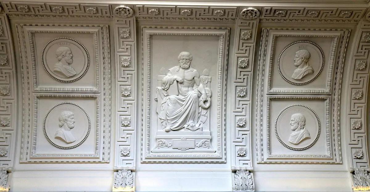 "La paix victorieuse" by François Gilbert. Bas Relief of Solon. Marseille Courthouse, France. (<a href="https://commons.wikimedia.org/wiki/User:Rvalette">Rvalette</a>/<a href="https://creativecommons.org/licenses/by-sa/4.0/deed.en">CC BY-SA 4.0</a>)