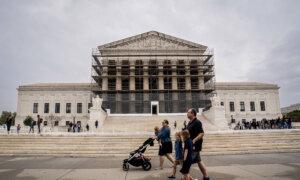 Trump Admin Asks Supreme Court to Allow Removal of Protected Status for Venezuelan Nationals