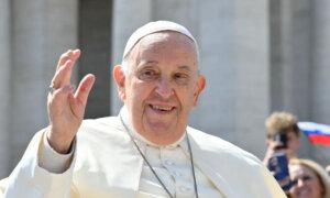 Trump Orders Flags at Half-Staff In Honor of Pope Francis as World Mourns