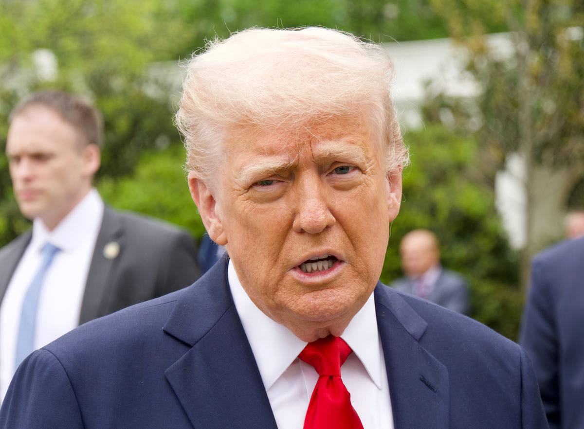 Trump to Attend Funeral for Pope Francis in Rome