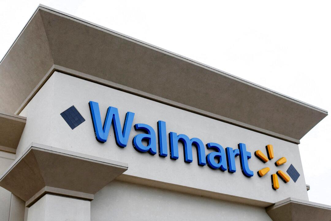 Walmart Posts Strong Results, Warns of Price Hikes Due to Tariffs