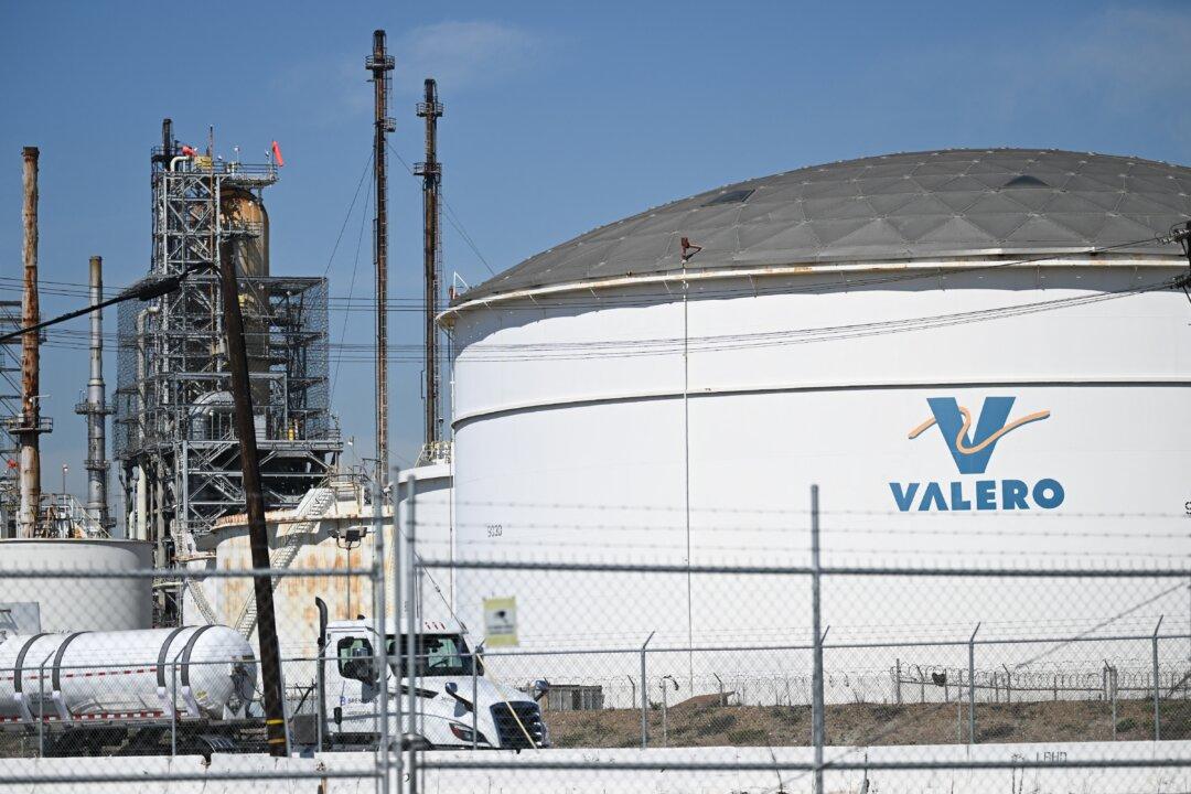 Domestic Oil Production Gets Green Light in California