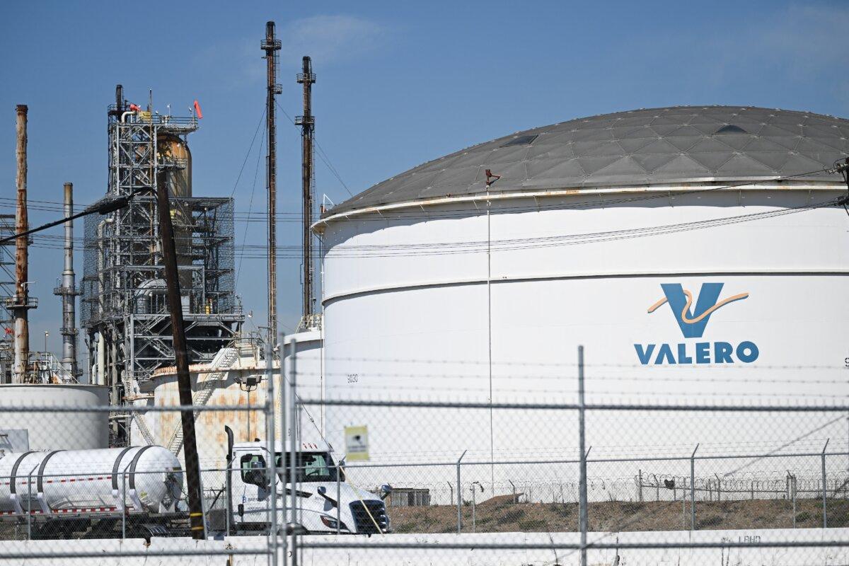 The Valero Wilmington refinery adjacent to the ports of Long Beach and Los Angeles, in Los Angeles, on April 10, 2025. (Patrick T. Fallon/AFP via Getty Images)