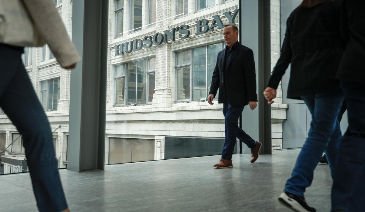 Hudson’s Bay Ends Employee Commissions on Cosmetics, Big-Ticket Items