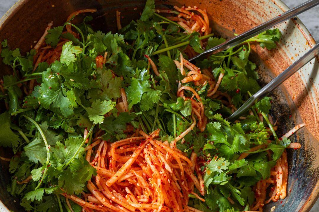 Seasoned Cilantro and Radish Shreds (Gosu Musaengchae)