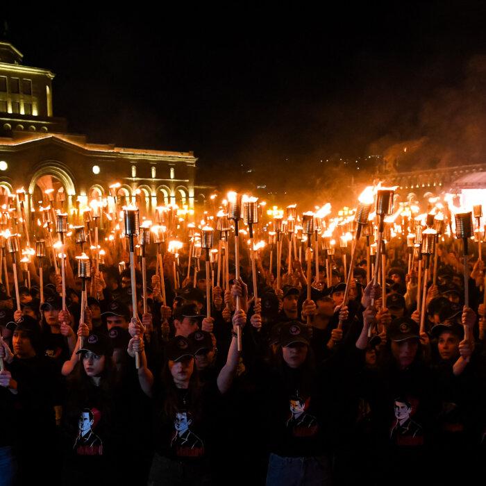 Day in Photos: Torch March in Yerevan, Wildfire in New Jersey, and Largest Strawberry Cake