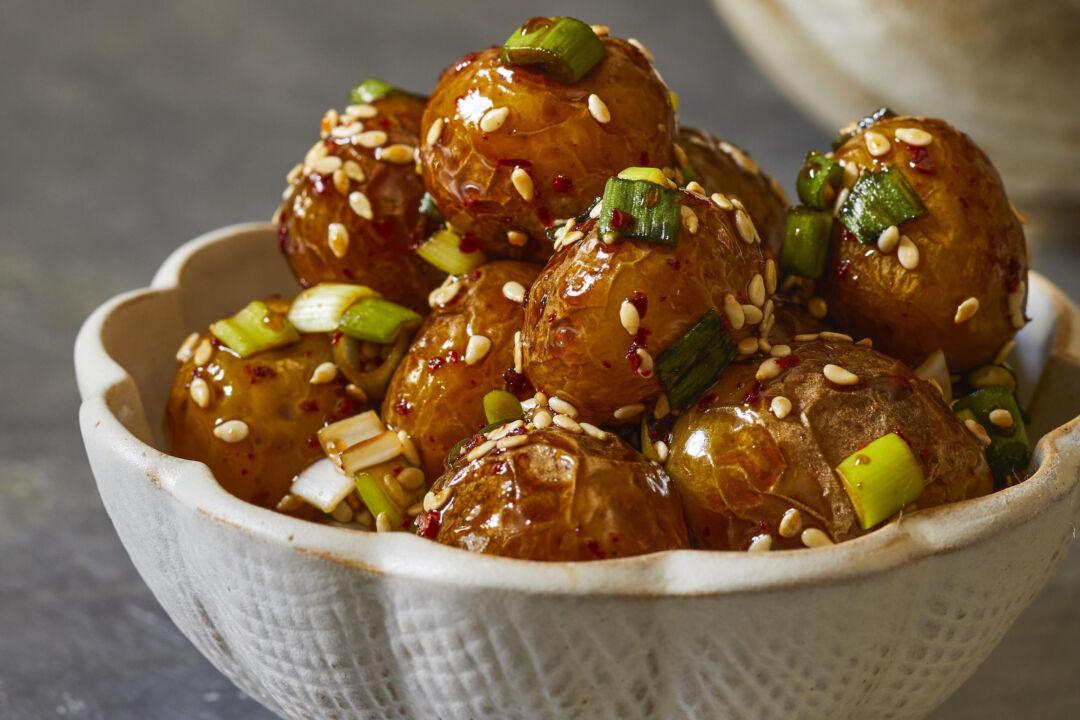 Korean Braised Baby Potatoes (Algamja Jorim)