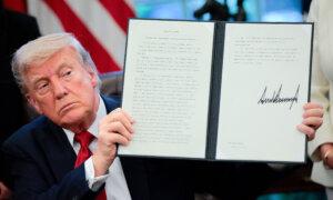 Trump Signs Orders Ending DEI in University Accreditation, Requiring Foreign Gift Disclosure