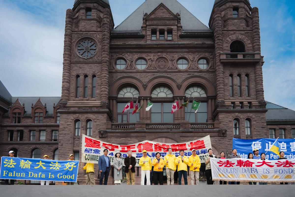 Toronto Falun Gong Practitioners Rally to Mark 26th Anniversary of Historic Appeal for the ‘Right to Believe’