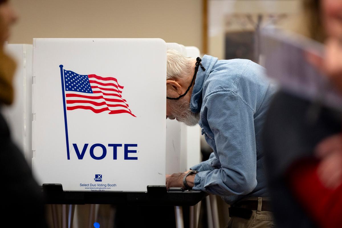 Federal Judge Blocks Trump’s Directive to Require Proof of Citizenship for Voter Registration thumbnail