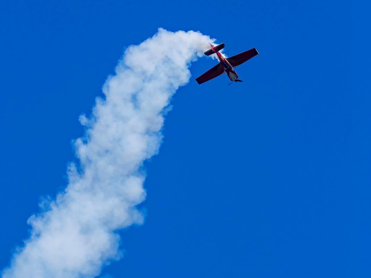 Pilot Killed When Experimental Plane Crashes Before Air Show in Virginia, Officials Say