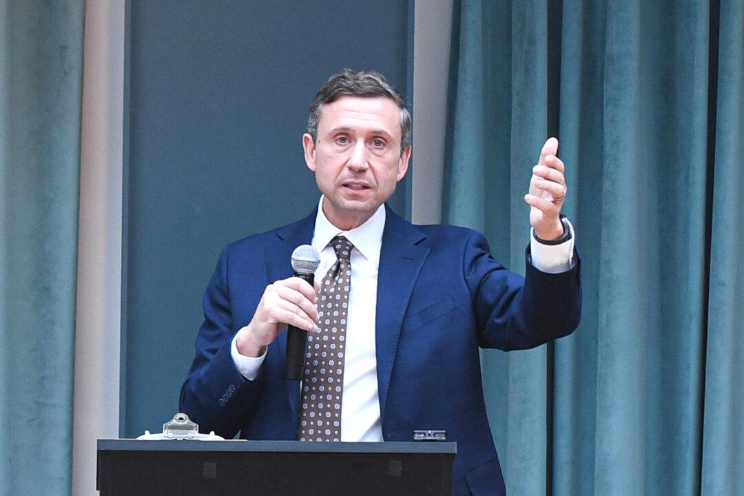 DNC Summer Meeting Ends Early After Minneapolis School Shooting Nearby