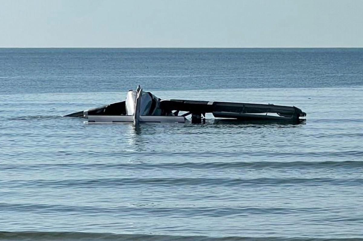 Thai Police Plane Crashes Into the Sea, Killing All 6 on Board