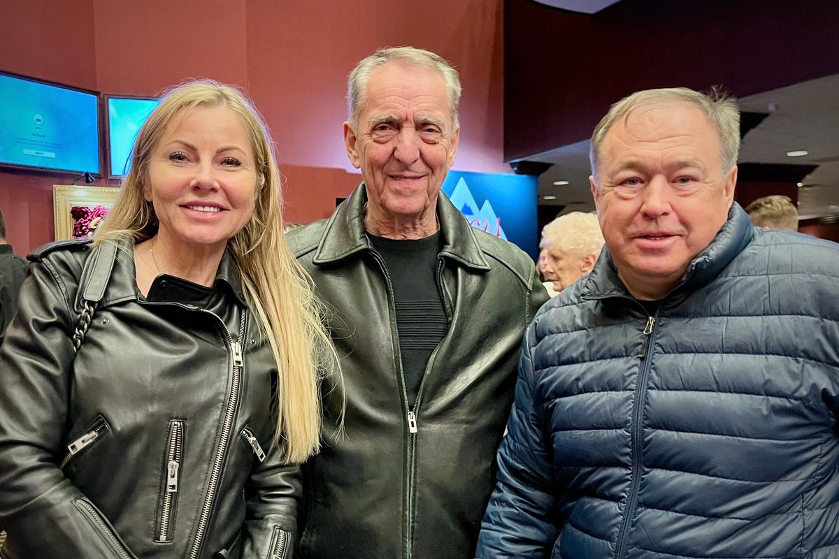 Shen Yun Voices Beautiful, World-Class, Says Music Director