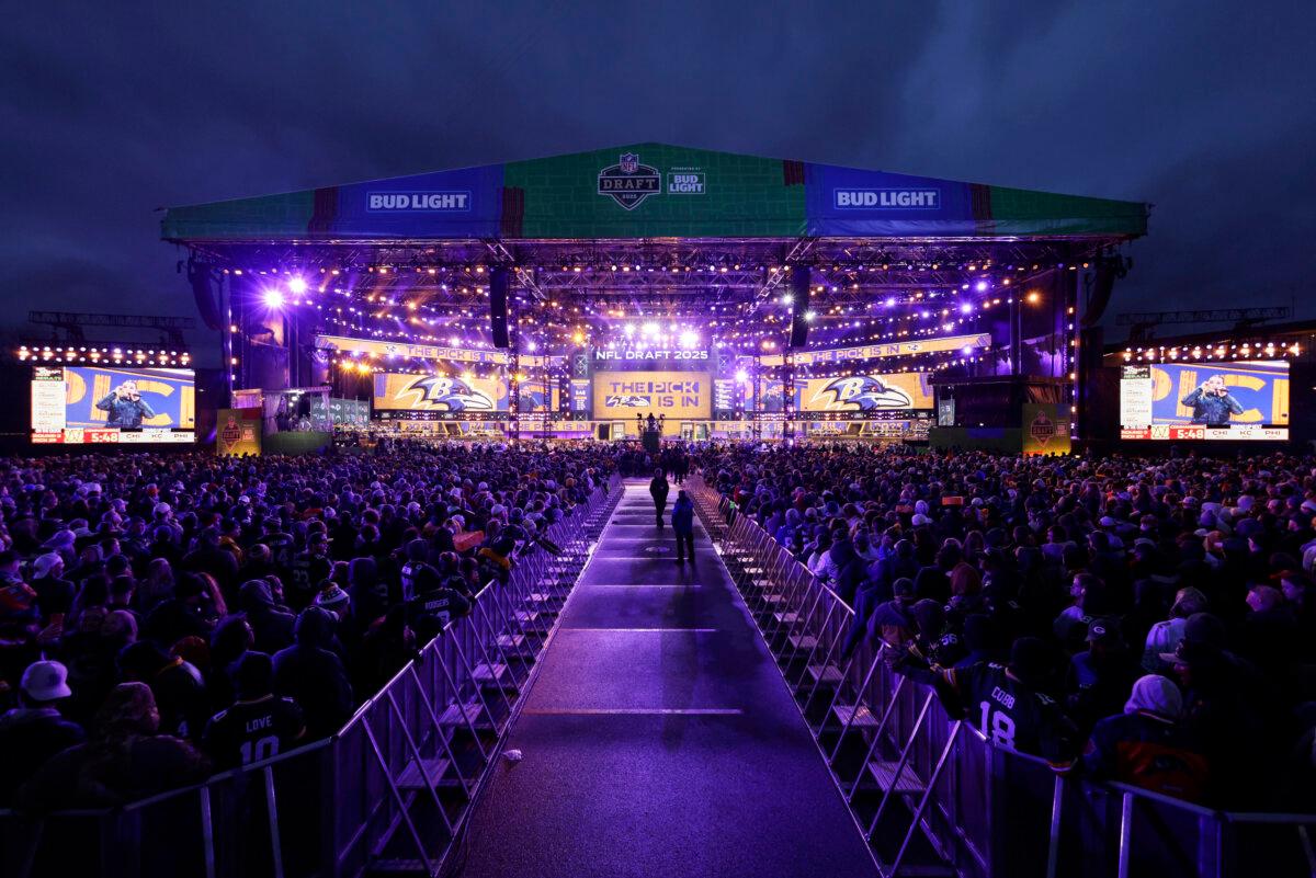 Fans watch during the second round of the NFL football draft in Green Bay, Wis., on April 25, 2025. (Matt Ludtke/AP Photo)