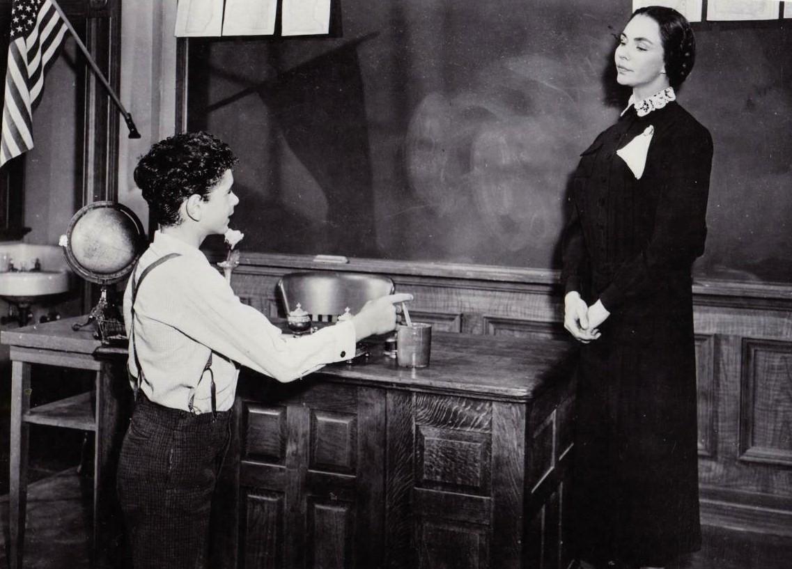 Jennifer Jones plays the “terrible Miss Dove,” an elementary school geography teacher, in the 1955 film “Good Morning, Miss Dove.” (20th Century Fox)
