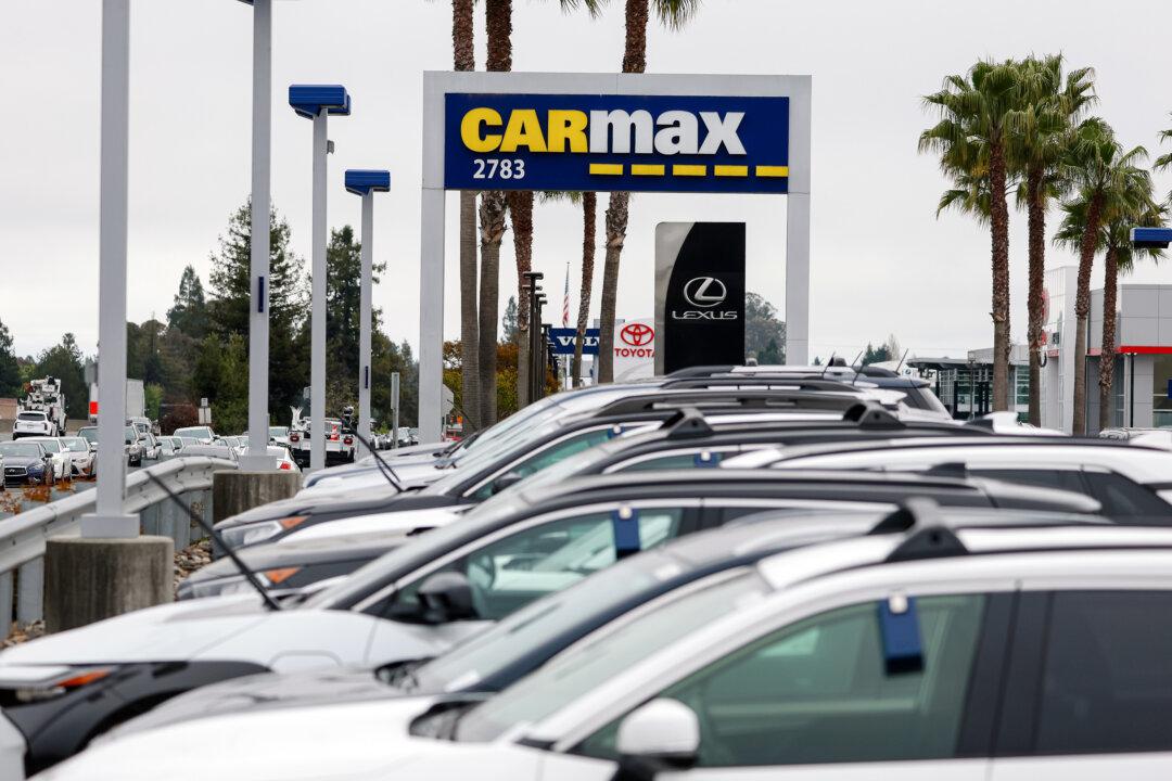 New Car Prices Edge Higher, but Tariff Impact Remains Limited