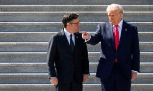 Trump Floats New Income Tax Cut for Those Earning Less Than $200,000